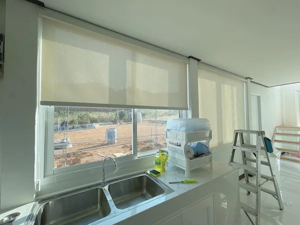 ผลงานการติดตั้งผ้าม่าน ฉากกั้นแอร์ ร้านผ้าม่านสุมาลีดีไซน์ - 2