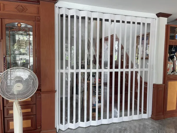 ผลงานการติดตั้งผ้าม่าน ฉากกั้นแอร์ ร้านผ้าม่านสุมาลีดีไซน์ - 4