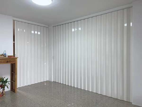 ผลงานการติดตั้งผ้าม่าน ฉากกั้นแอร์ ร้านผ้าม่านสุมาลีดีไซน์ - 6