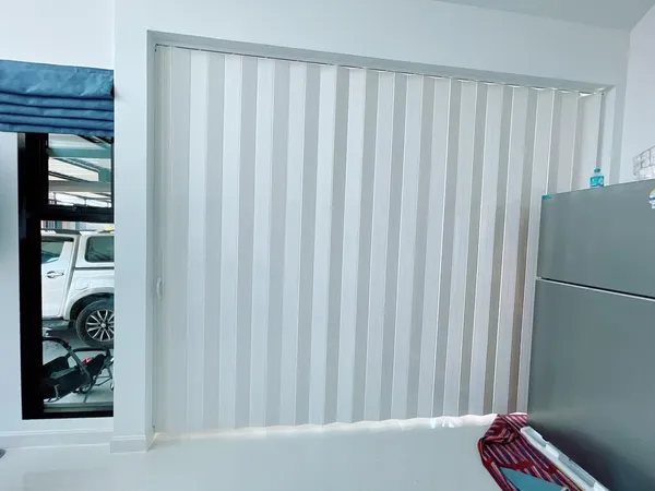 ผลงานการติดตั้งผ้าม่าน ฉากกั้นแอร์ ร้านผ้าม่านสุมาลีดีไซน์ - 7