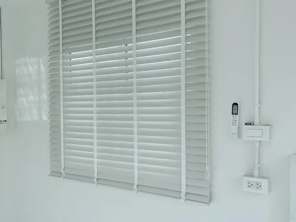 ผลงานการติดตั้งผ้าม่าน ฉากกั้นแอร์ ร้านผ้าม่านสุมาลีดีไซน์ - 12