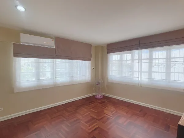 ผลงานการติดตั้งผ้าม่าน ฉากกั้นแอร์ ร้านผ้าม่านสุมาลีดีไซน์ - 27